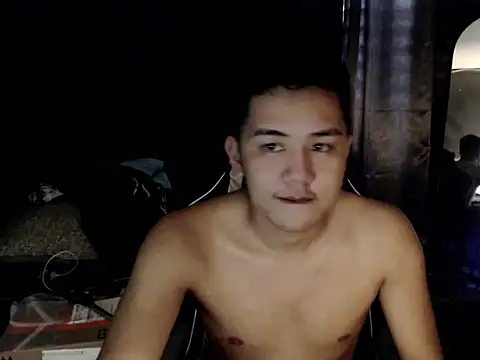 Snapshot of xgregor07 chatting on 12/20/25, 08:43 xgregor07 online show from 12/20/25, 08:43