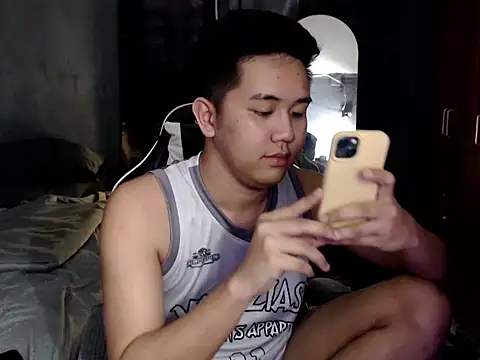 Snapshot of xgregor07 chatting on 01/06/26, 03:49 xgregor07 online show from 01/06/26, 03:49