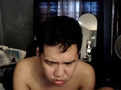 Snapshot of xgregor07 chatting on 02/25/26, 03:38 xgregor07 online show from 02/25/26, 03:38