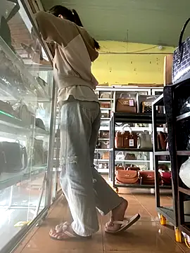 Snapshot of Rosa_998 chatting on 11/05/25, 12:54 Rosa 998 online show from 11/05/25, 12:54