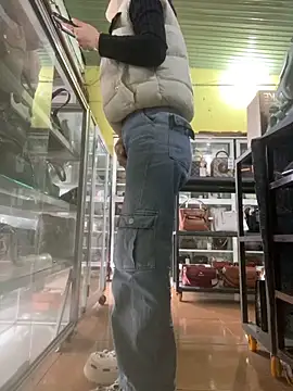 Snapshot of Rosa_998 chatting on 11/21/25, 12:21 Rosa 998 online show from 11/21/25, 12:21