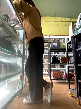 Snapshot of Rosa_998 chatting on 11/23/25, 12:54 Rosa 998 online show from 11/23/25, 12:54