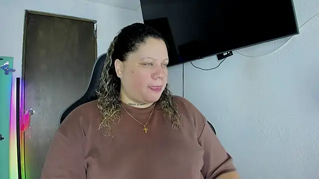 mariana maze online show from 12/10/24, 02:16