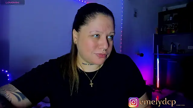 Snapshot of mariana_maze chatting on 04/18/26, 08:29 mariana maze online show from 04/18/26, 08:29