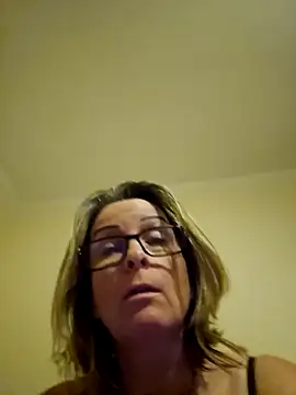 Snapshot of Steffi45 chatting on 01/13/25, 09:20 Steffi45 online show from 01/13/25, 09:20