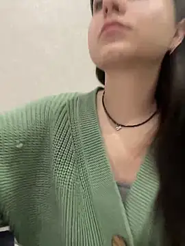 Snapshot of ellie_ssexy chatting on 02/14/25, 04:47 ellie ssexy online show from 02/14/25, 04:47