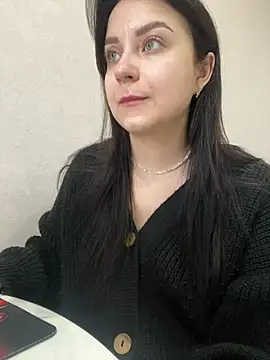 Snapshot of ellie_ssexy chatting on 03/07/25, 04:57 ellie ssexy online show from 03/07/25, 04:57