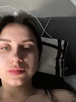 Snapshot of ellie_ssexy chatting on 03/14/25, 04:10 ellie ssexy online show from 03/14/25, 04:10