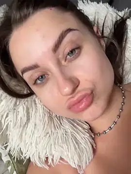 Snapshot of ellie_ssexy chatting on 09/17/25, 04:25 ellie ssexy online show from 09/17/25, 04:25