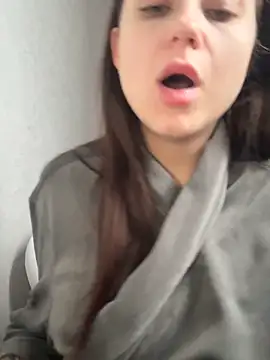 Snapshot of ellie_ssexy chatting on 10/14/25, 04:13 ellie ssexy online show from 10/14/25, 04:13