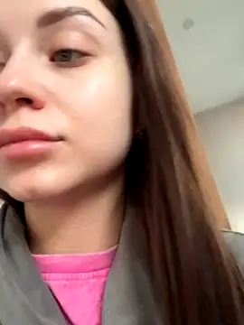 Snapshot of ellie_ssexy chatting on 11/21/25, 05:17 ellie ssexy online show from 11/21/25, 05:17