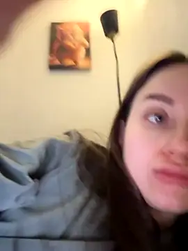 Snapshot of ellie_ssexy chatting on 12/15/25, 05:23 ellie ssexy online show from 12/15/25, 05:23