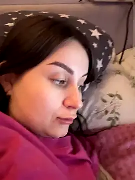 Snapshot of ellie_ssexy chatting on 12/16/25, 08:58 ellie ssexy online show from 12/16/25, 08:58