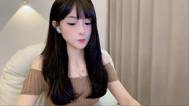 SHUIshui  online show from 10/03/25, 09:17