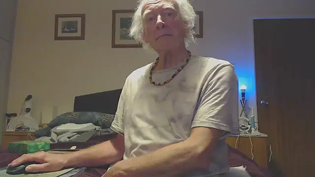 WaverlyKernow online show from 12/21/24, 09:12