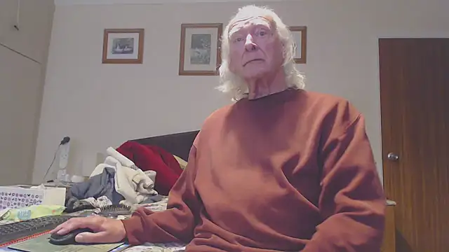 WaverlyKernow online show from 09/15/25, 10:15