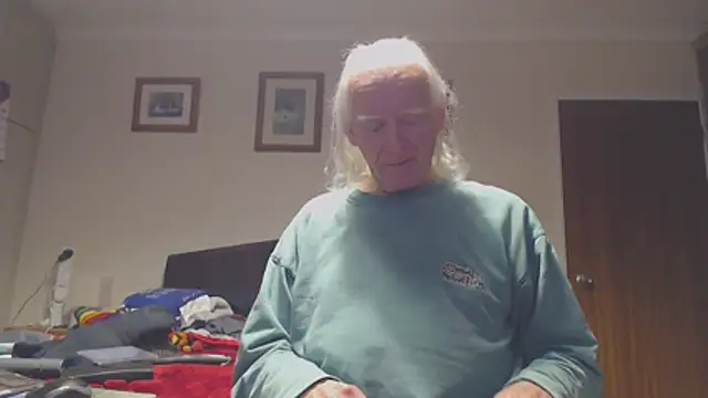 Snapshot of WaverlyKernow chatting on 01/18/26, 02:43 WaverlyKernow online show from 01/18/26, 02:43