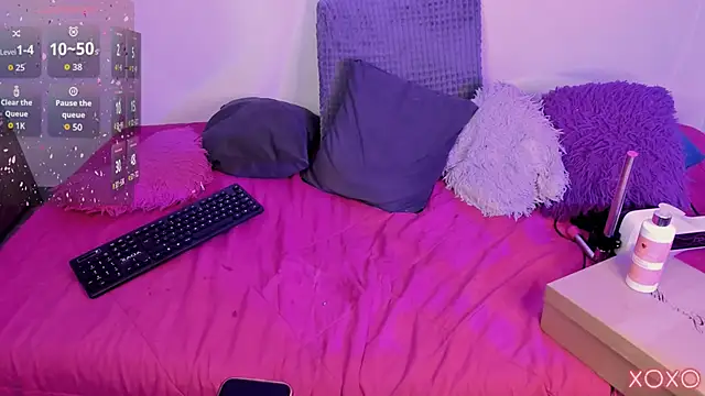 Snapshot of honeykitty_777 chatting on 03/14/26, 03:23 honeykitty 777 online show from 03/14/26, 03:23