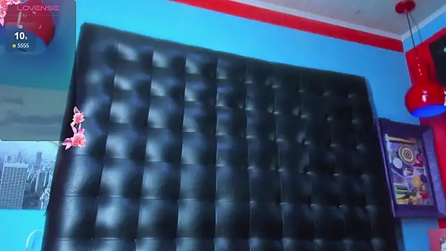 Snapshot of ElianFoxter chatting on 09/15/25, 11:27 ElianFoxter online show from 09/15/25, 11:27