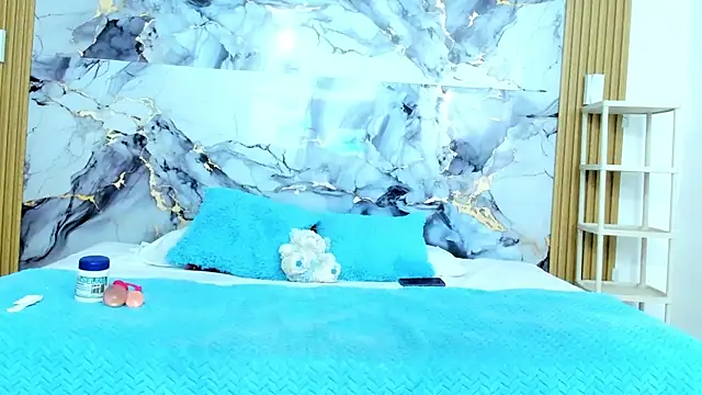 luna hoott online show from 11/16/25, 01:39