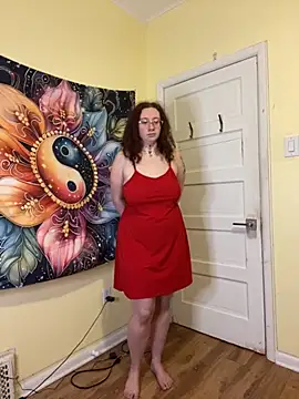 Snapshot of mistress_kasha chatting on 04/13/26, 06:57 mistress kasha online show from 04/13/26, 06:57