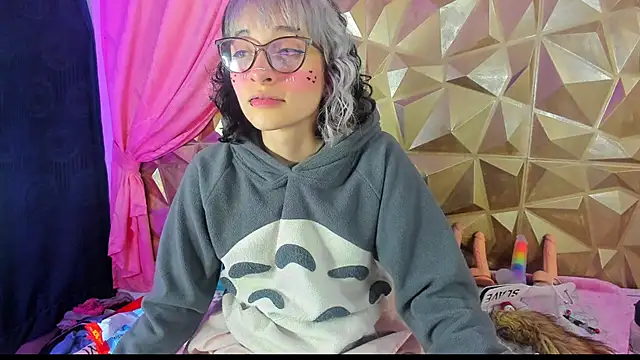 Snapshot of neeko_princes chatting on 01/24/25, 03:13 neeko princes online show from 01/24/25, 03:13