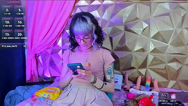 Snapshot of neeko_princes chatting on 02/28/25, 03:26 neeko princes online show from 02/28/25, 03:26