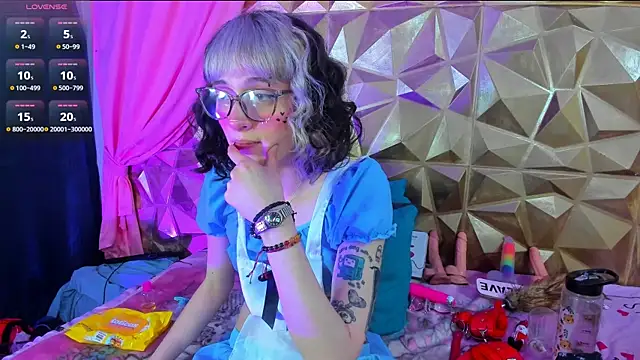 Snapshot of neeko_princes chatting on 03/02/25, 03:27 neeko princes online show from 03/02/25, 03:27