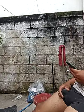 Snapshot of Bartolito001 chatting on 10/09/25, 10:08 Bartolito001 online show from 10/09/25, 10:08