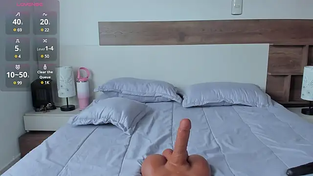 Snapshot of _fullmoon chatting on 01/31/25, 08:43 fullmoon online show from 01/31/25, 08:43