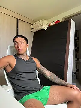 Snapshot of sendfer chatting on 03/25/26, 07:53 sendfer online show from 03/25/26, 07:53