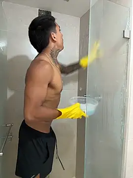 Snapshot of sendfer chatting on 03/28/26, 02:05 sendfer online show from 03/28/26, 02:05