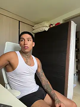 Snapshot of sendfer chatting on 03/30/26, 07:04 sendfer online show from 03/30/26, 07:04