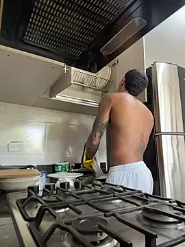 Snapshot of sendfer chatting on 04/02/26, 05:43 sendfer online show from 04/02/26, 05:43