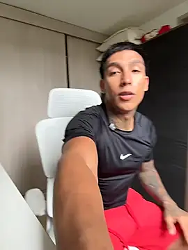 Snapshot of sendfer chatting on 04/16/26, 07:14 sendfer online show from 04/16/26, 07:14