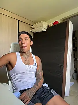 Snapshot of sendfer chatting on 04/20/26, 07:15 sendfer online show from 04/20/26, 07:15