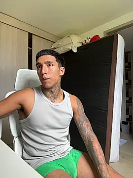 Snapshot of sendfer chatting on 04/22/26, 07:15 sendfer online show from 04/22/26, 07:15