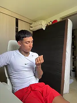 Snapshot of sendfer chatting on 04/24/26, 07:16 sendfer online show from 04/24/26, 07:16