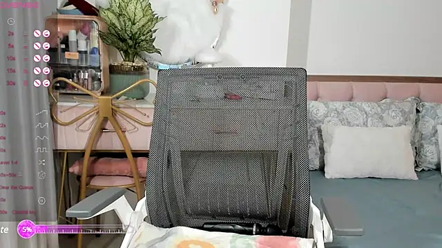 Snapshot of _Joliie_ chatting on 02/23/25, 08:55  Joliie  online show from 02/23/25, 08:55