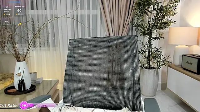  Joliie  online show from 03/17/26, 04:54