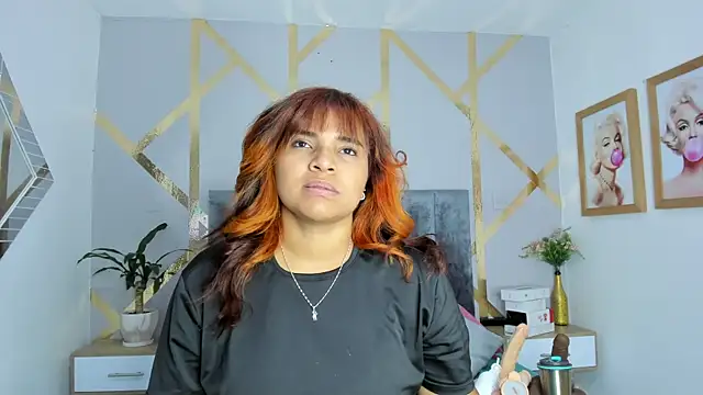 Snapshot of angelina_castroo chatting on 01/18/25, 03:31 angelina castroo online show from 01/18/25, 03:31