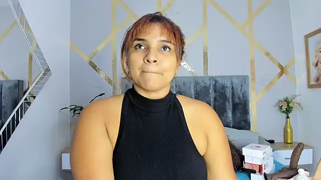 Snapshot of angelina_castroo chatting on 02/21/25, 03:12 angelina castroo online show from 02/21/25, 03:12
