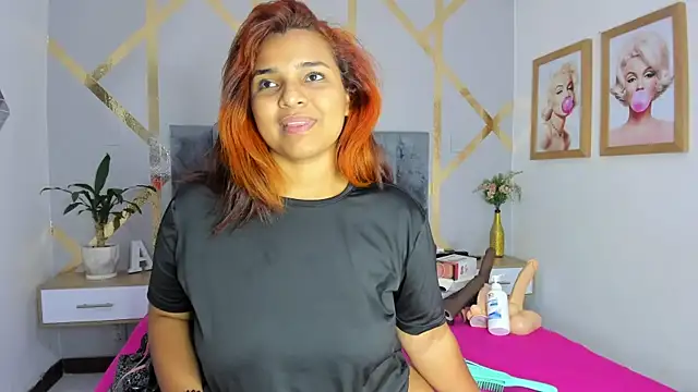 Snapshot of angelina_castroo chatting on 03/13/25, 03:11 angelina castroo online show from 03/13/25, 03:11