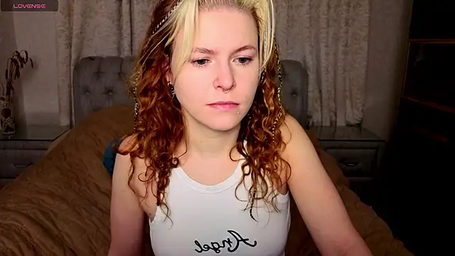 Snapshot of rocky_foxy chatting on 03/12/26, 02:12 rocky foxy online show from 03/12/26, 02:12