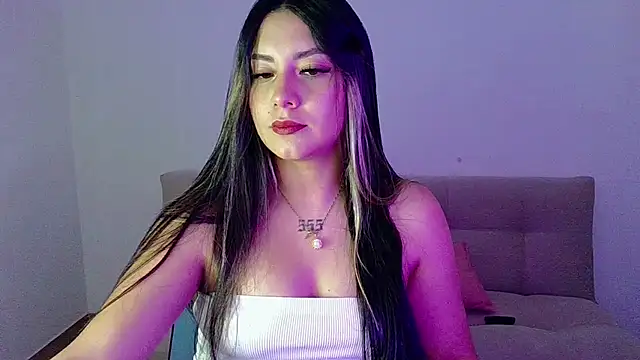 Snapshot of Lia_14_ chatting on 04/21/26, 11:40 Lia 14 online show from 04/21/26, 11:40