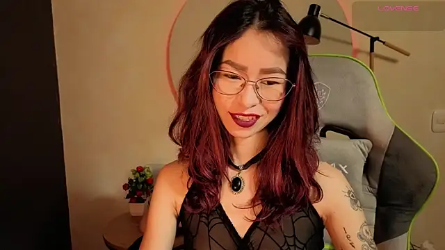 Snapshot of rosse_98_ chatting on 03/19/26, 01:04 rosse 98 online show from 03/19/26, 01:04