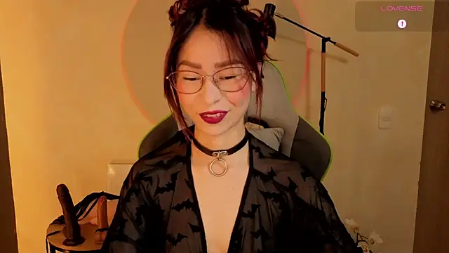 Snapshot of rosse_98_ chatting on 03/26/26, 02:33 rosse 98 online show from 03/26/26, 02:33