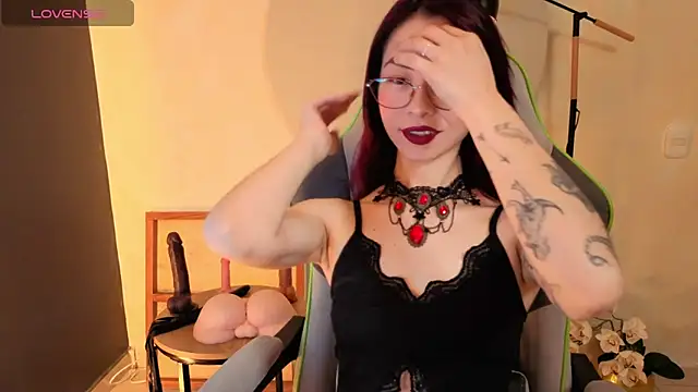 Snapshot of rosse_98_ chatting on 04/14/26, 01:17 rosse 98 online show from 04/14/26, 01:17