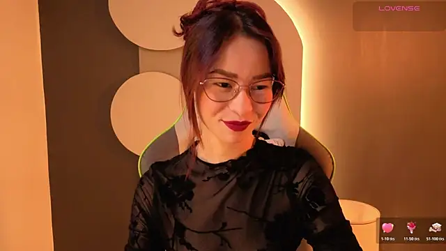 Snapshot of rosse_98_ chatting on 05/16/26, 02:27 rosse 98 online show from 05/16/26, 02:27