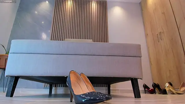 Katherinlevinee1 online show from 01/26/25, 12:22